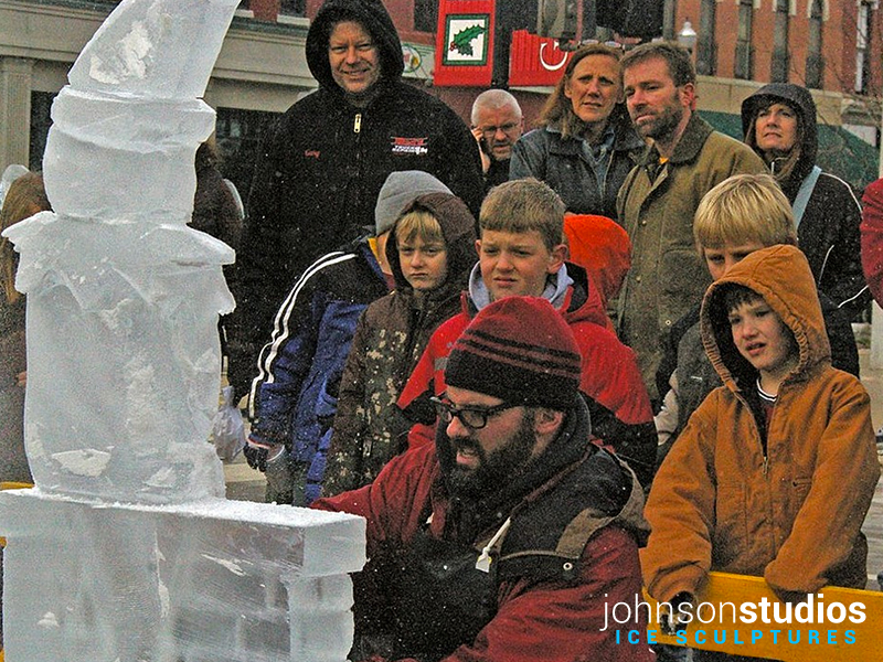 Chicago Winter Holiday Elf Ice Sculpture Live Demo